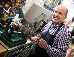 Como Identificar Quando a Fechadura Precisa Ser Trocada em Caxias do Sul: 6 Dicas carlos silva chaveiro 1